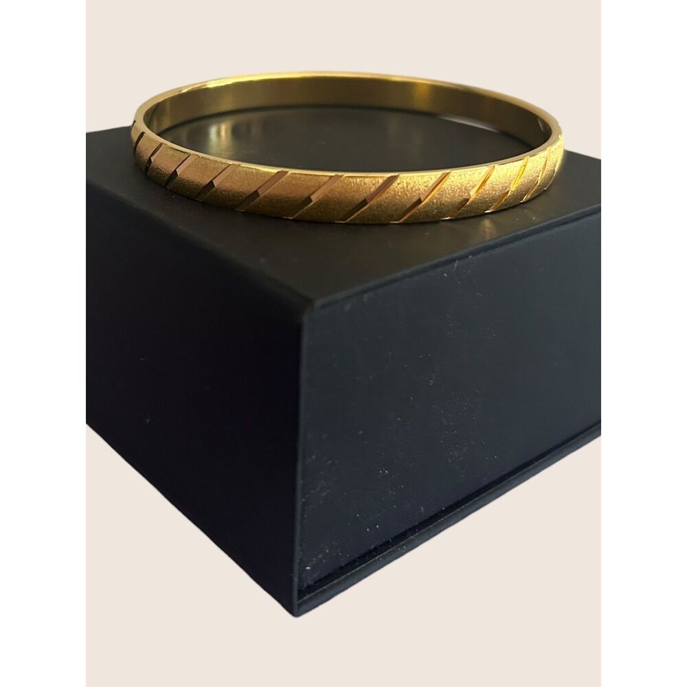 ✨ VTG 80s STACKING BANGLE BRACELT GOLD TONE RIBBED MATTE SATIN STRIPES RIBBONS